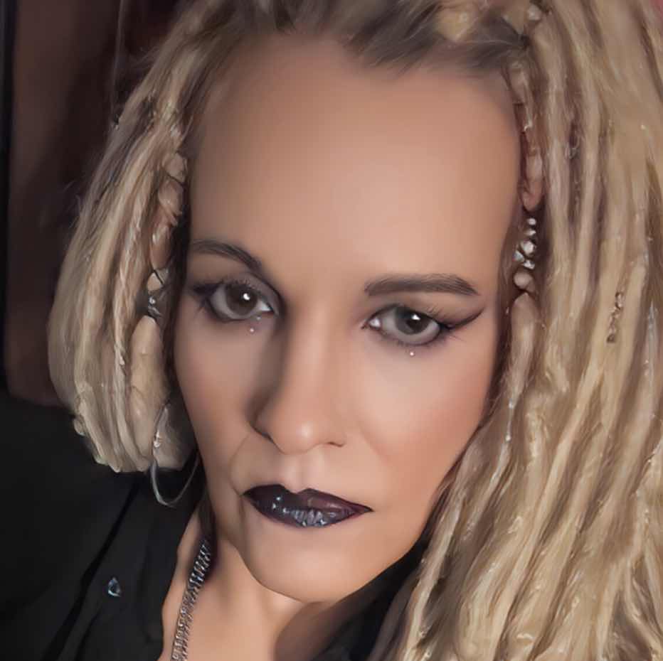 goodnovel comment avatar