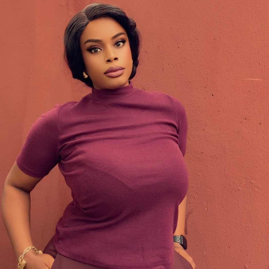 goodnovel comment avatar