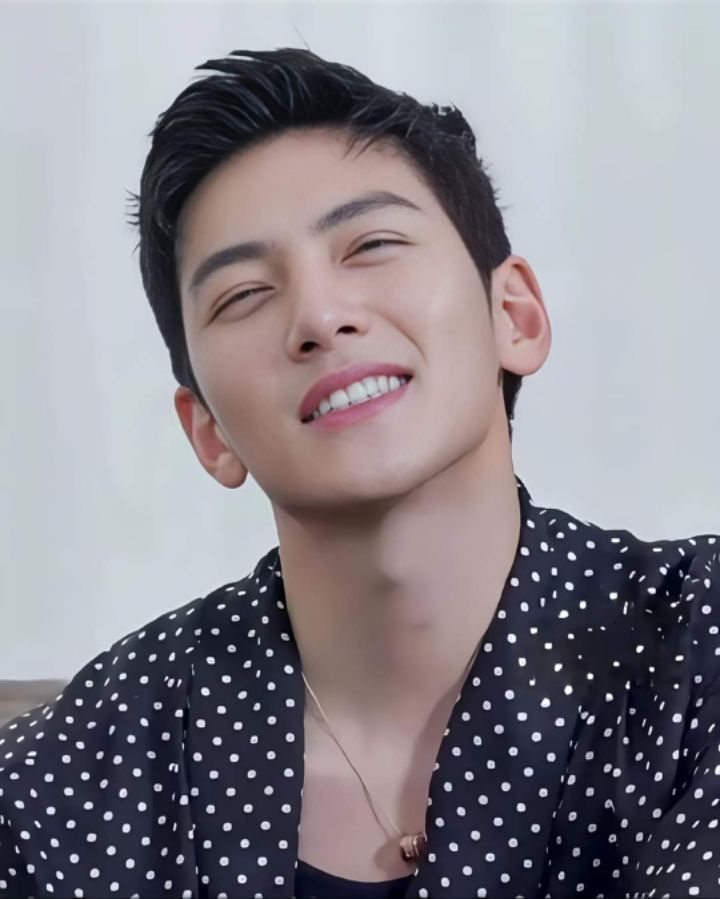 goodnovel comment avatar