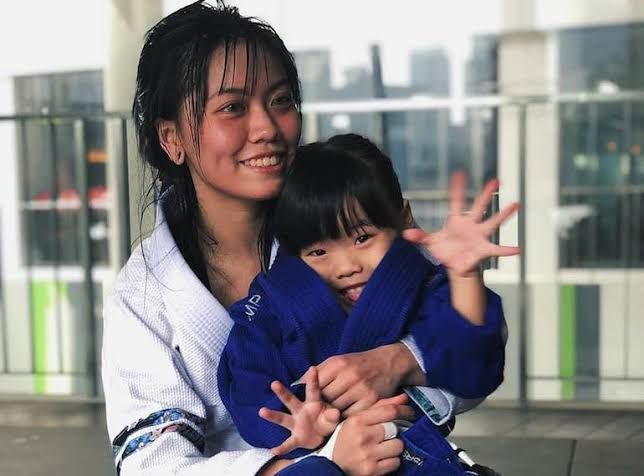 goodnovel comment avatar