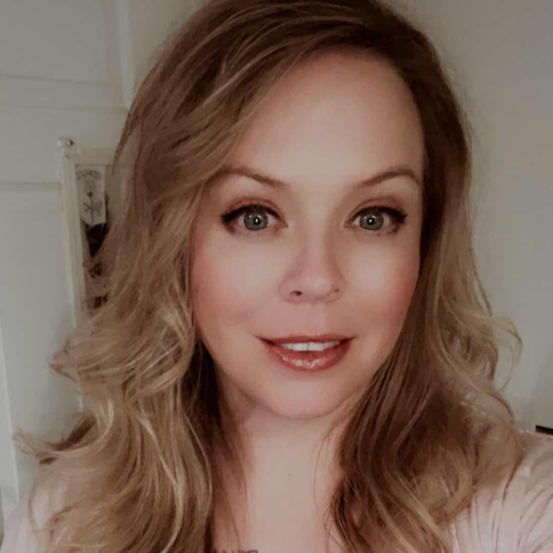 goodnovel comment avatar