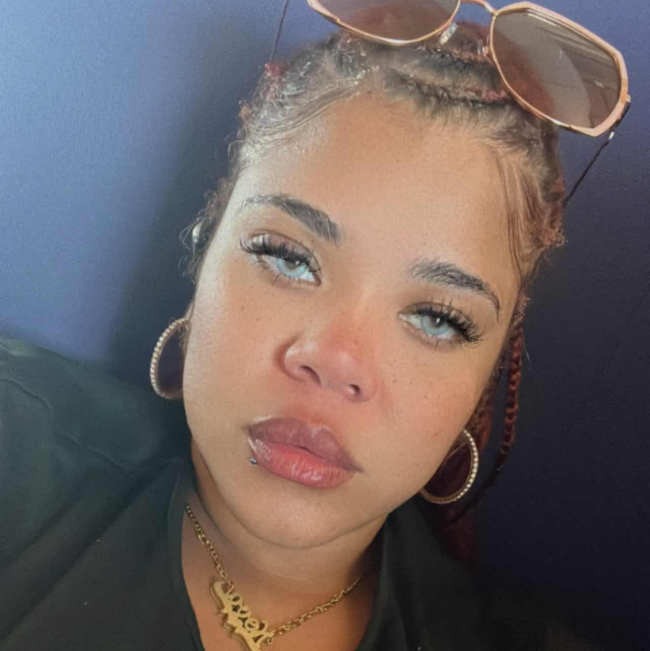 goodnovel comment avatar