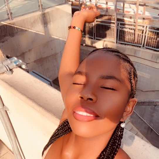 goodnovel comment avatar