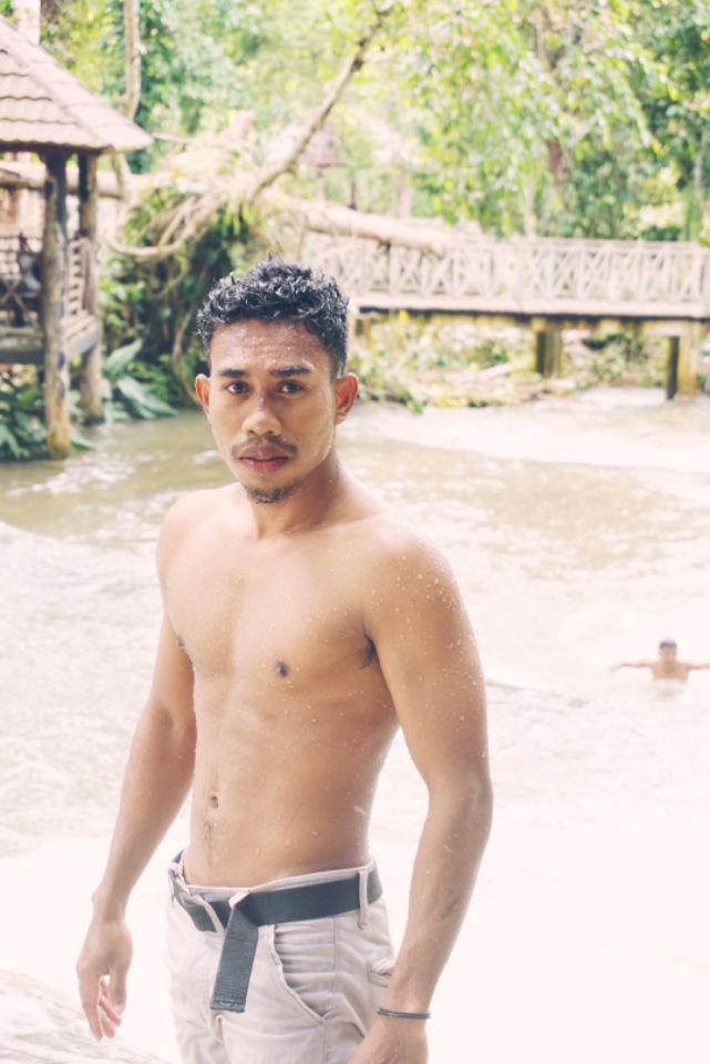 goodnovel comment avatar