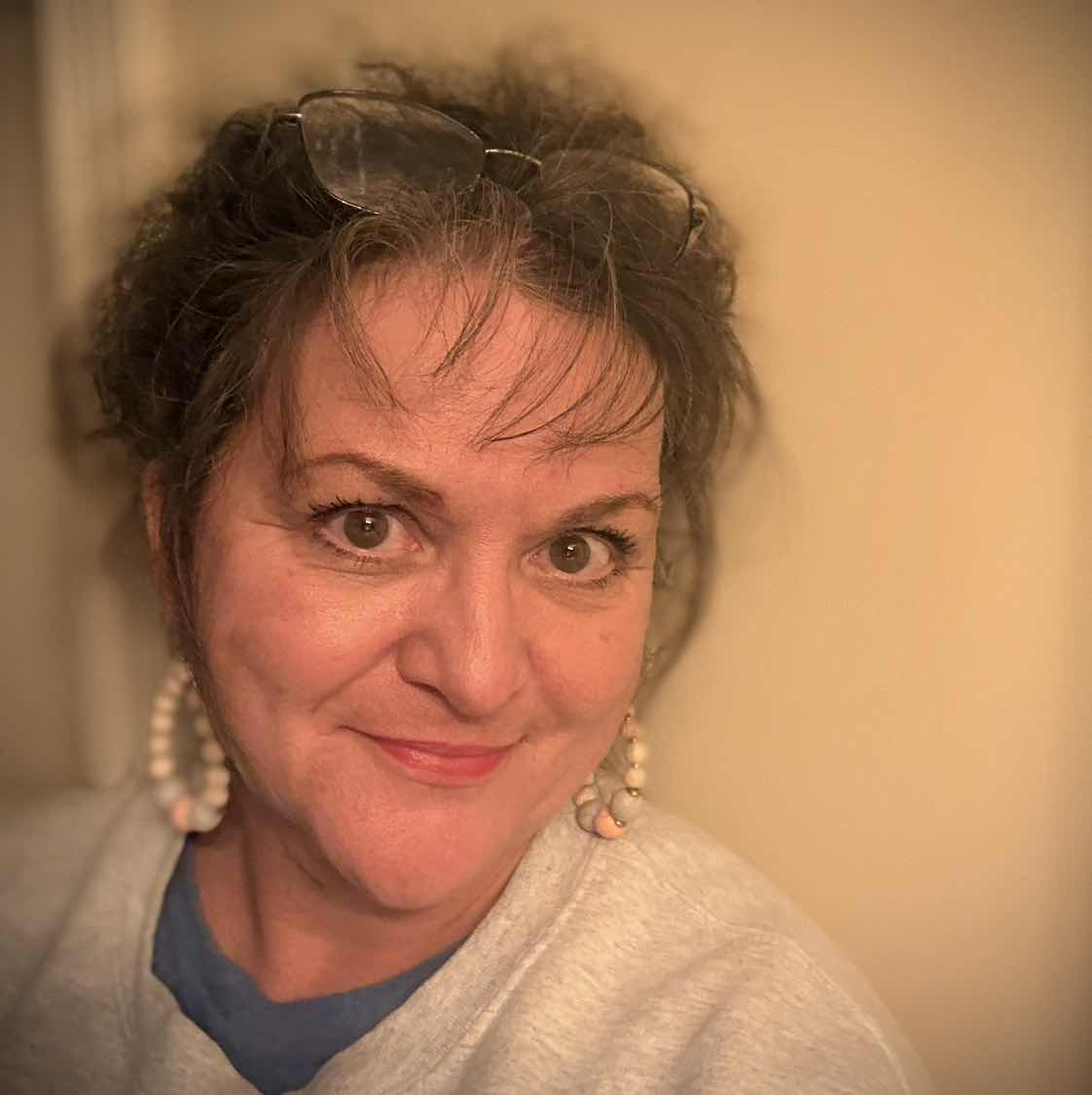 goodnovel comment avatar