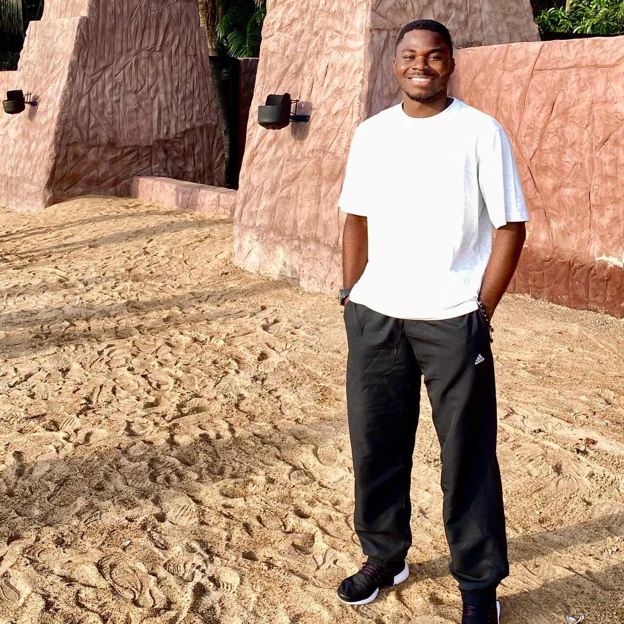 goodnovel comment avatar