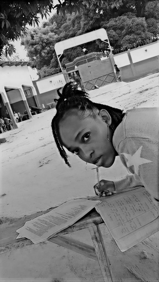 goodnovel comment avatar