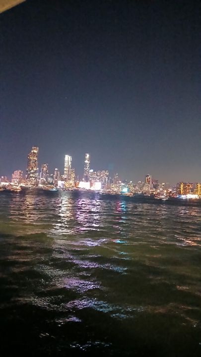 goodnovel comment avatar