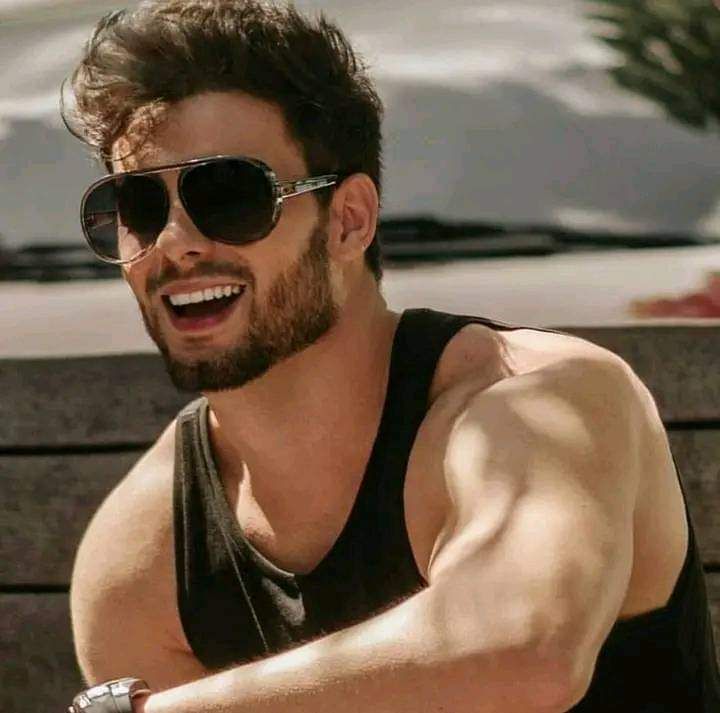 goodnovel comment avatar