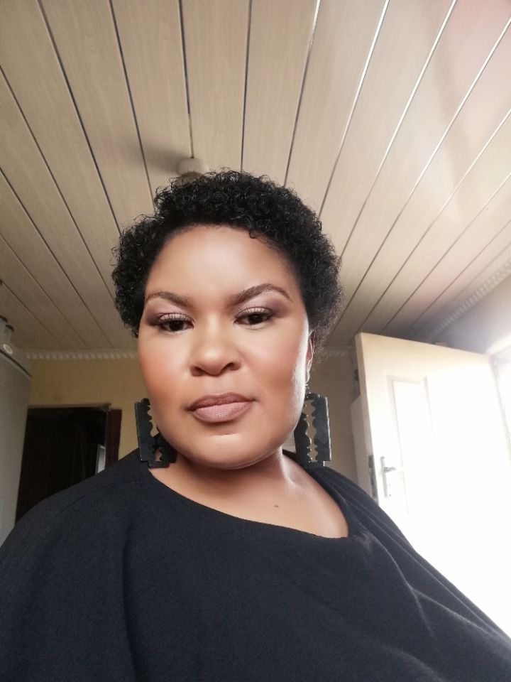 goodnovel comment avatar