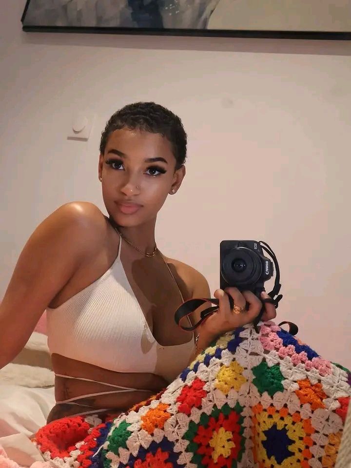 goodnovel comment avatar