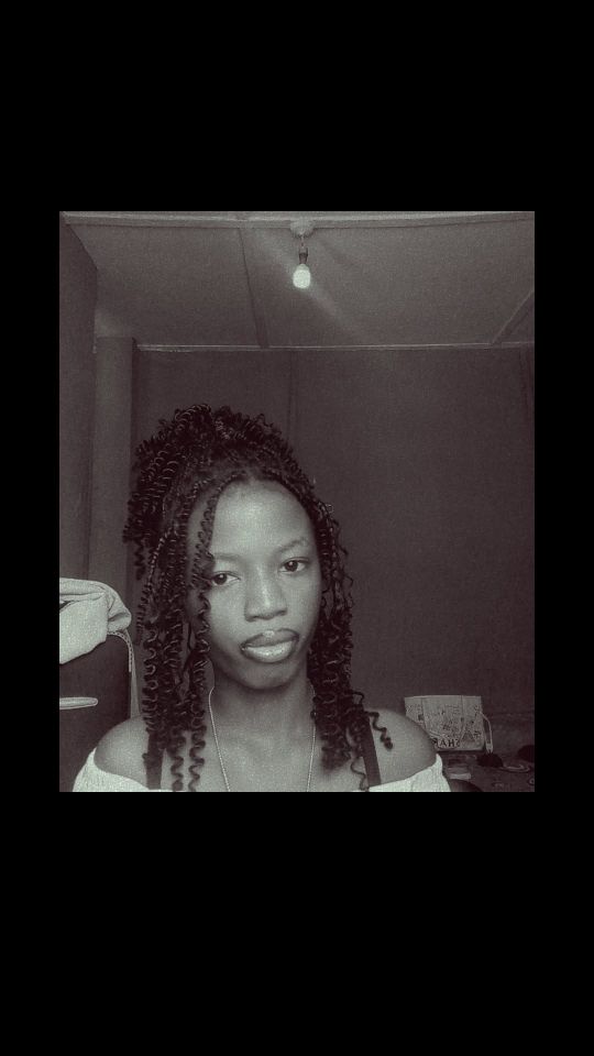 goodnovel comment avatar