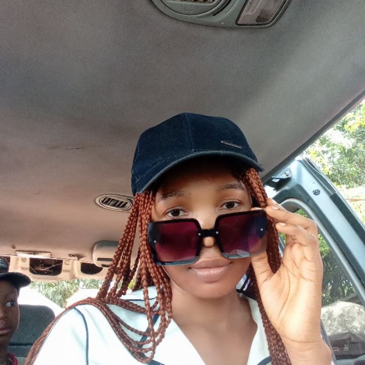 goodnovel comment avatar