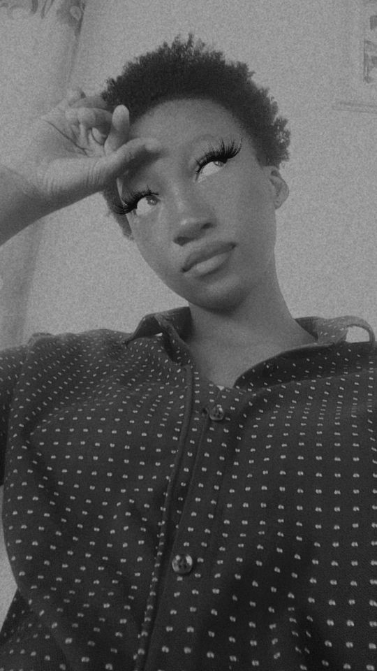 goodnovel comment avatar