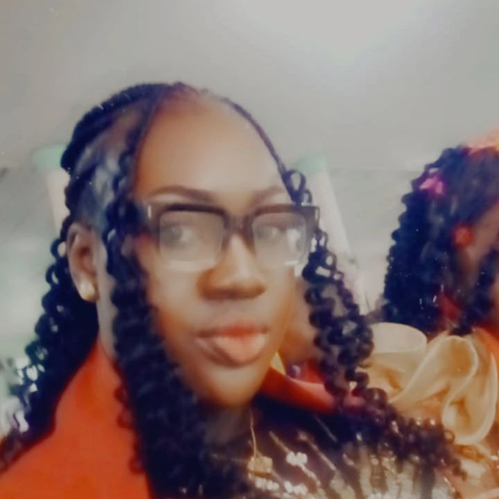 goodnovel comment avatar