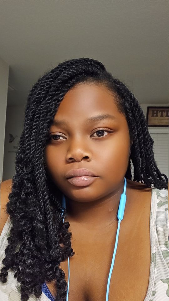 goodnovel comment avatar