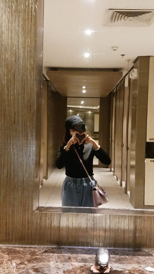 goodnovel comment avatar