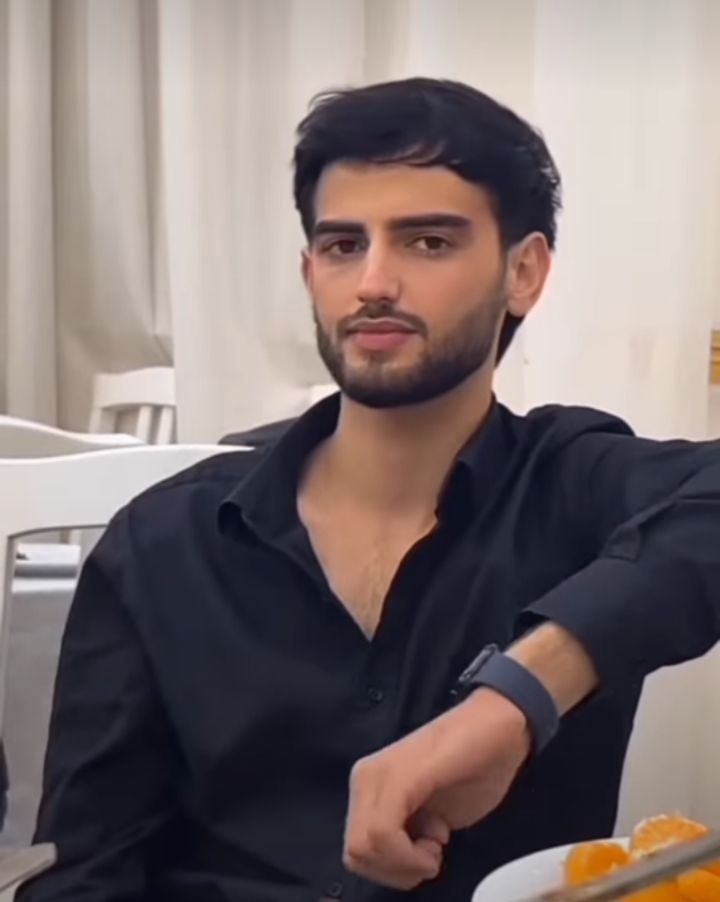 goodnovel comment avatar