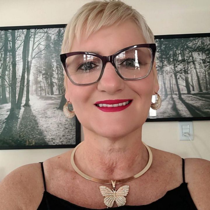 goodnovel comment avatar