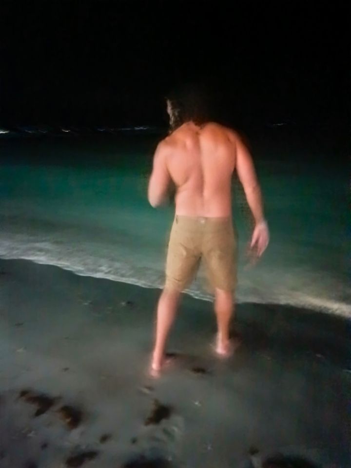 goodnovel comment avatar