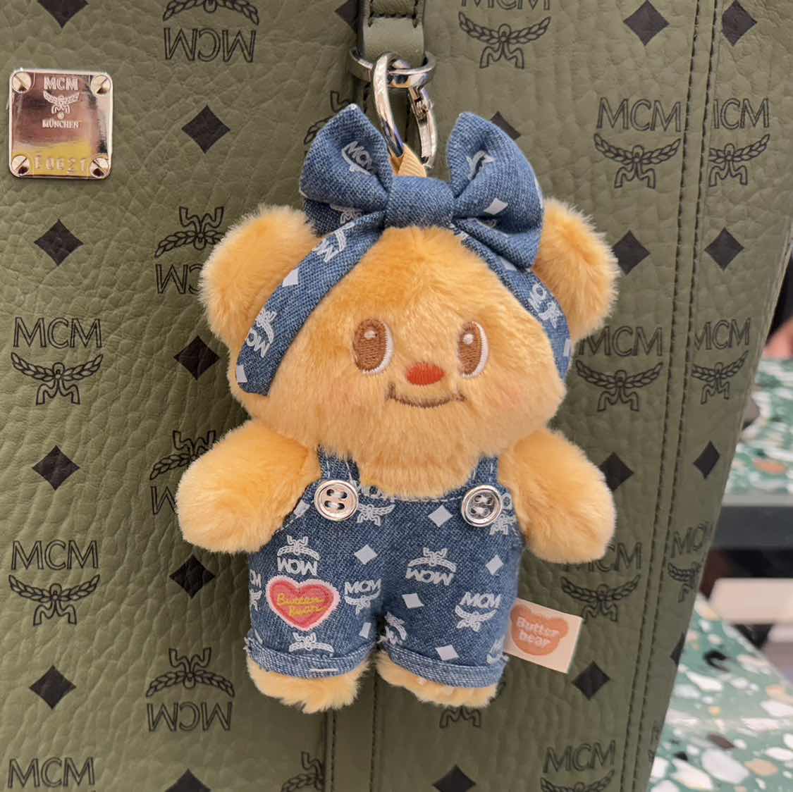 goodnovel comment avatar