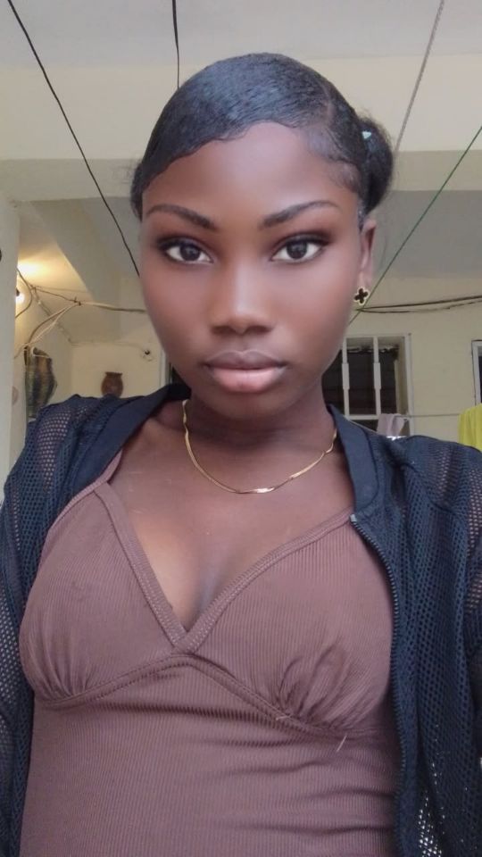 goodnovel comment avatar