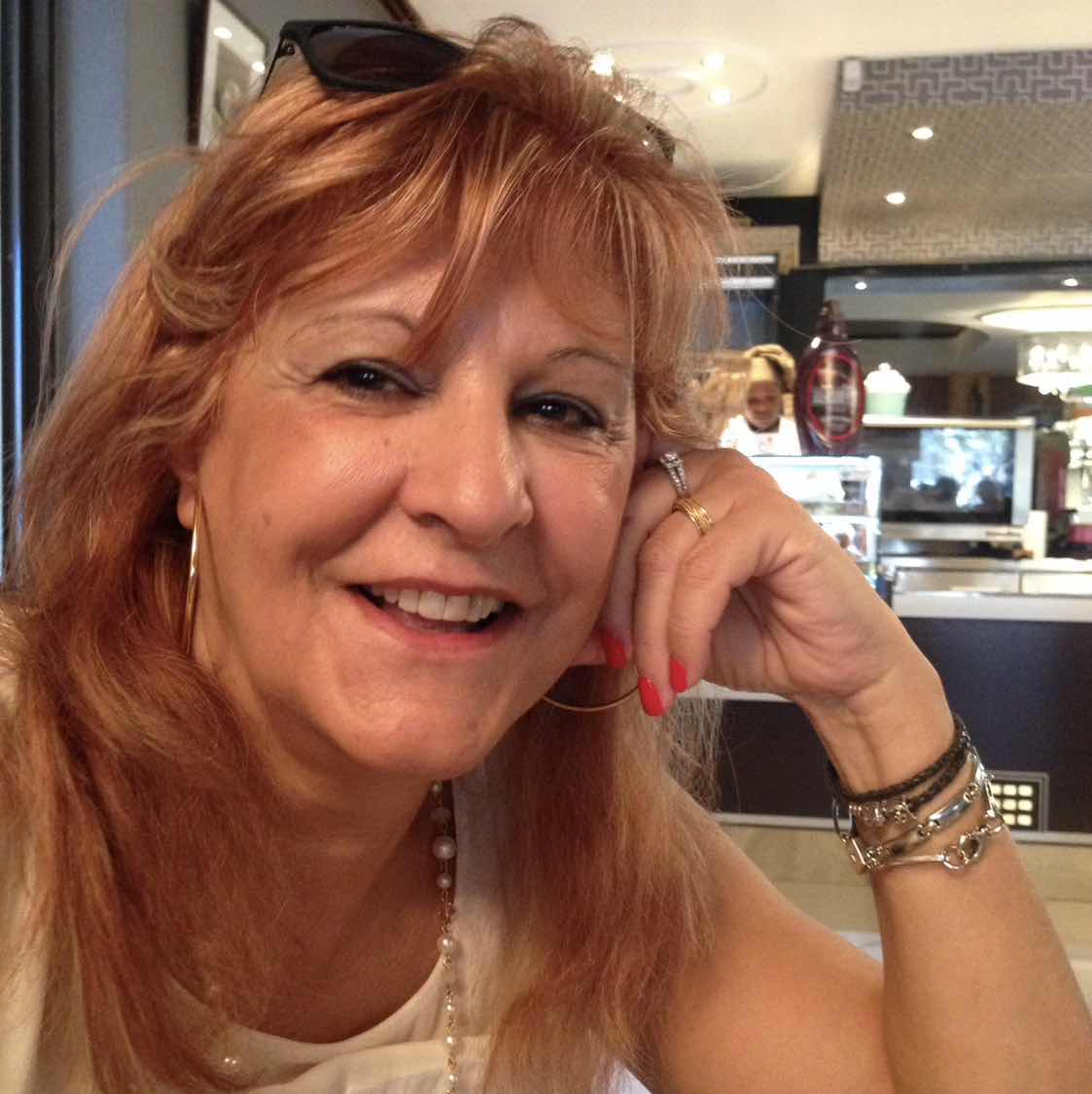 goodnovel comment avatar