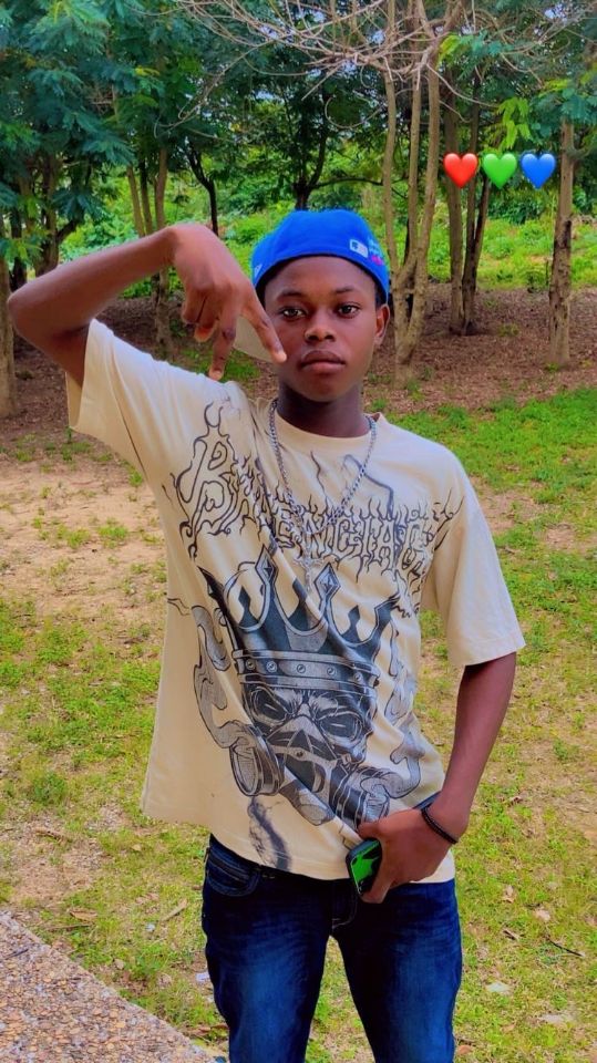 goodnovel comment avatar