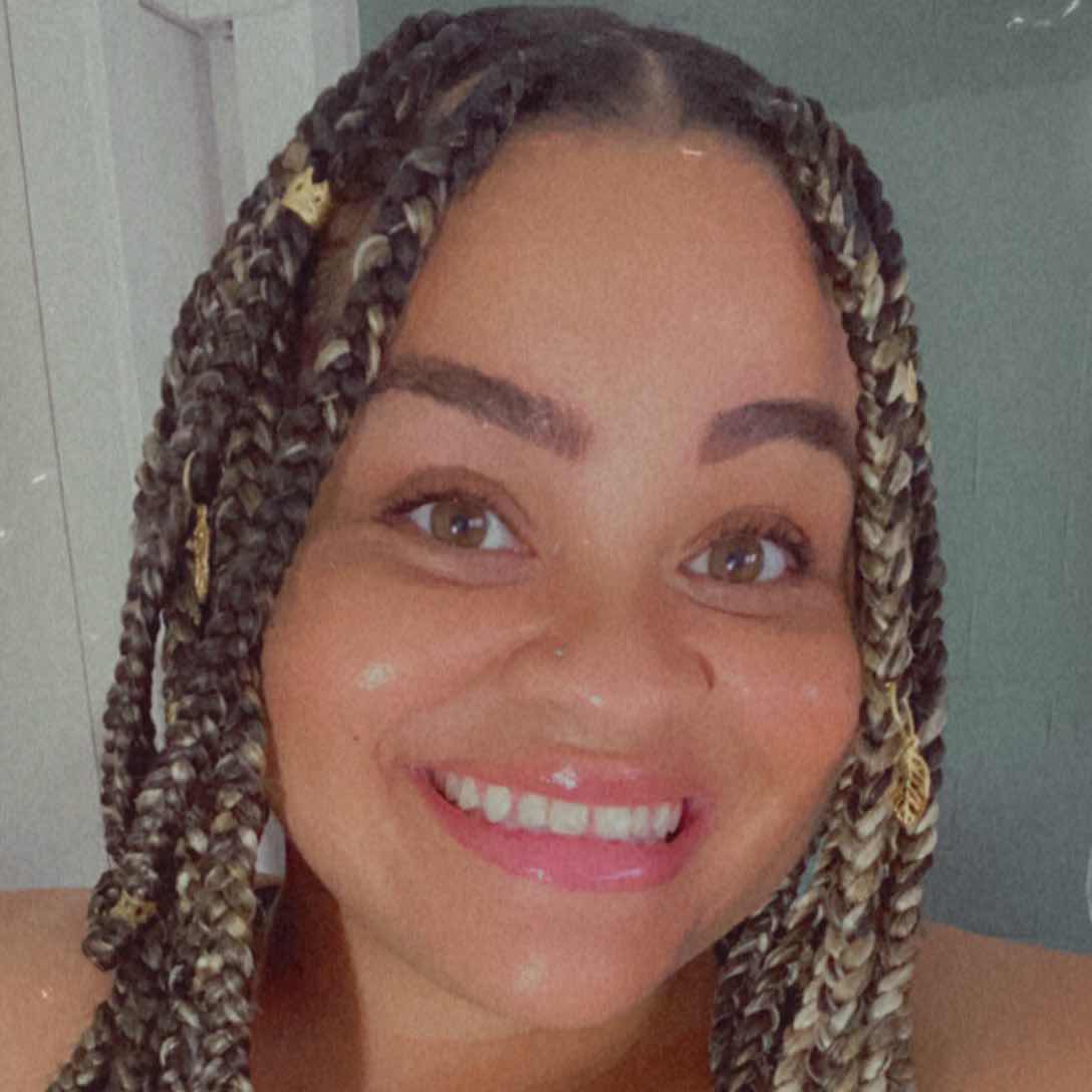 goodnovel comment avatar