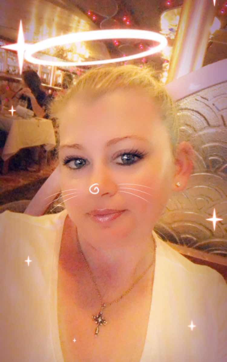 goodnovel comment avatar