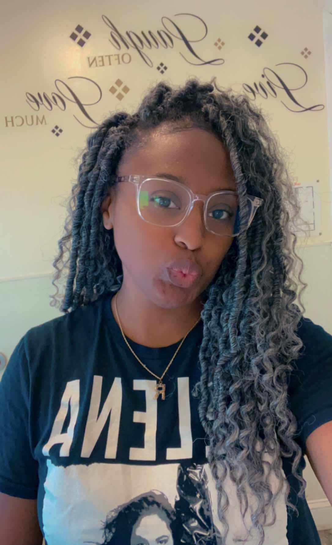 goodnovel comment avatar