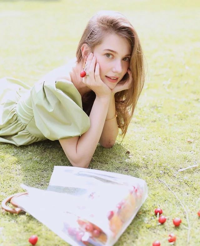 goodnovel comment avatar