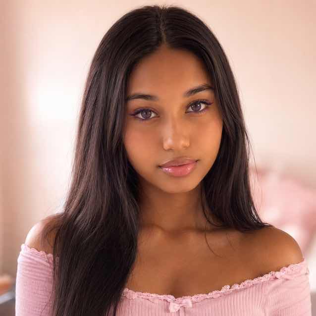 Nova Thorne