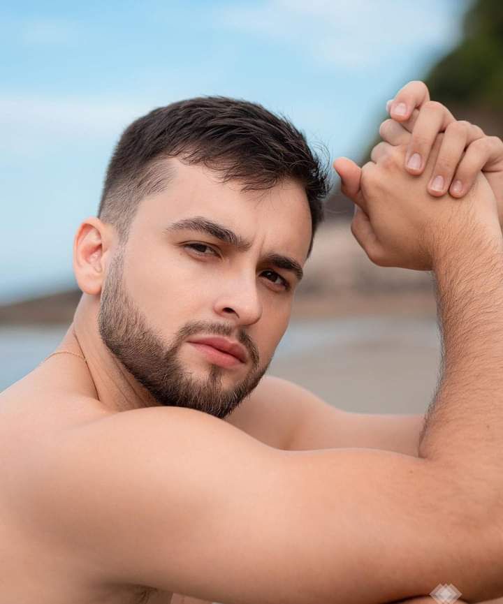 goodnovel comment avatar